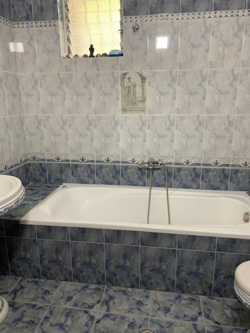 Christina'S House With 2 Bedrooms And Free Parking Gjirokastër المظهر الخارجي الصورة