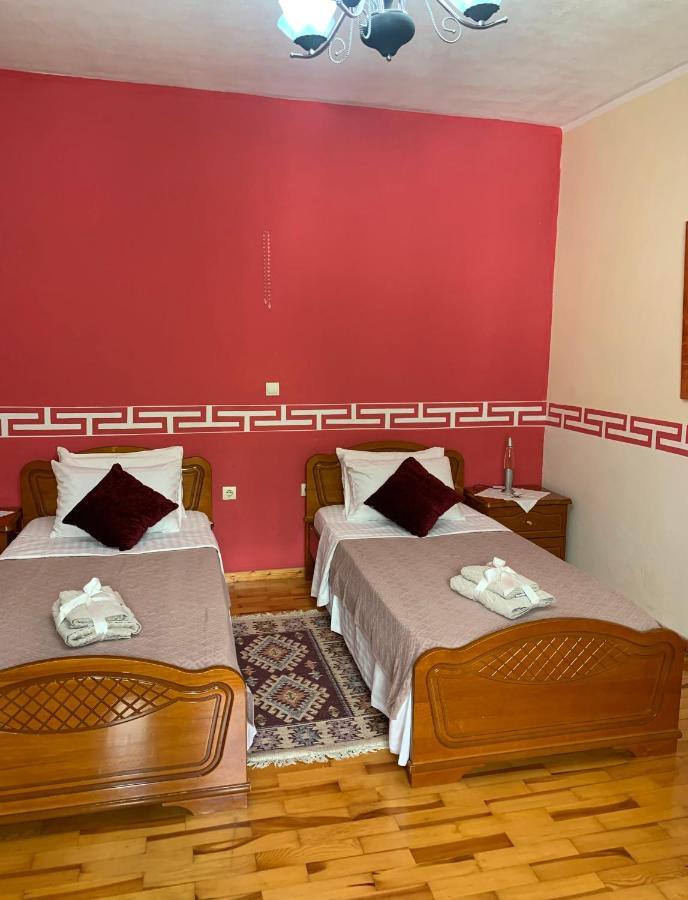 Christina'S House With 2 Bedrooms And Free Parking Gjirokastër المظهر الخارجي الصورة